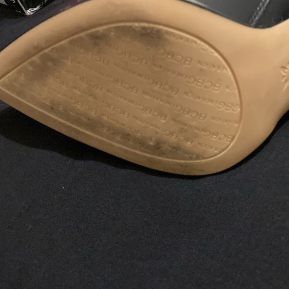 BCBGeneration pointy shootie with flat chain trim detail, padded foot bed - Picture 6 of 7